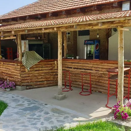 Kompleks Trnovski Vetar Hostel