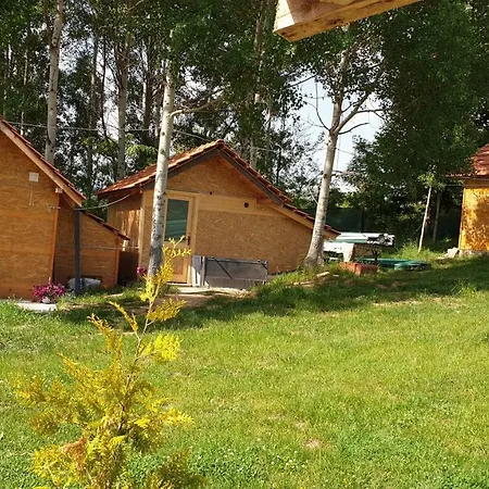Kompleks Trnovski Vetar Hostel